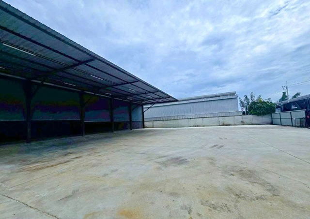 รูป โลตัส นราภิรมย์ 2.0 กม.ให้เช่าโกดัง พร้อมออฟฟิศ 2 ชั้น ห้องพักคนงาน 960 ตร.ม. 240 ตร.วา. - รูปที่ 4/8