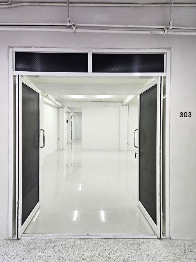 รูป WS2557 🏢 ห้องว่างให้เช่า ติดถนนลาดกระบัง เหมาะสำหรับ ออฟฟิศ / ร้านค้า / โกดังขนาดเล็ก เพียง 17,500 บาท/เดือน - รูปที่ 14/31