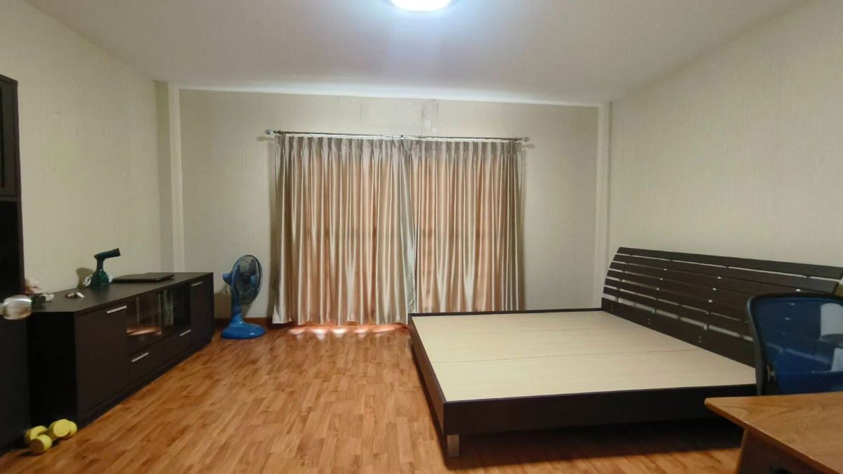 picture 3-storey townhouse, Casa City Nuanchan 1, corner unit, best location - 8/22