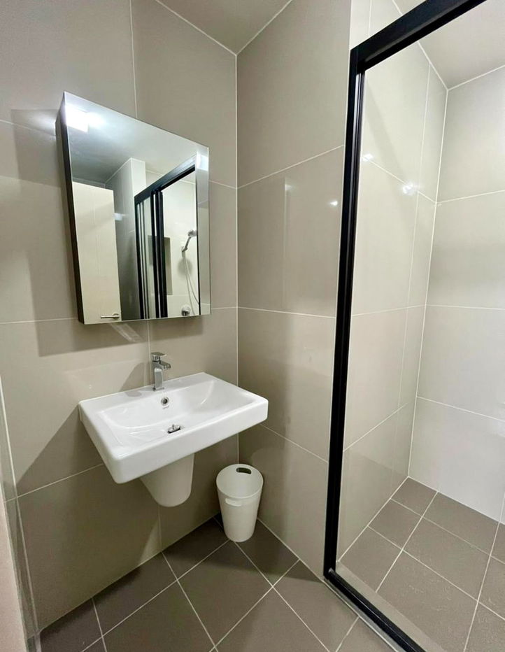 picture code : B137 The Base Phetchaburi - Thonglor - 5/8