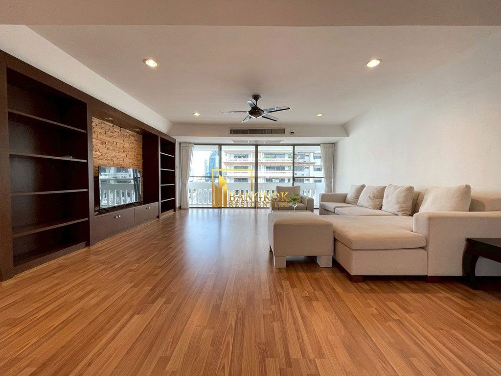 รูป Impressive 3 Bedroom Apartment For Rent in Sukhumvit 12 - BR21295AP - รูปที่ 3/49
