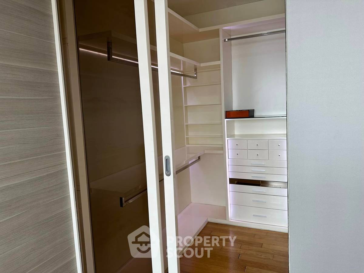 picture 1-BR Condo at Villa Sathorn near BTS Krung Thon Buri (ID 1163638) - 2/11