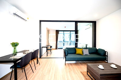 Condos for rent : 1Bed Large Room City View  Good Location Close to BTS Phaya Thai 500 m., ARL Phaya Thai 500 m  @ XT Phayathai