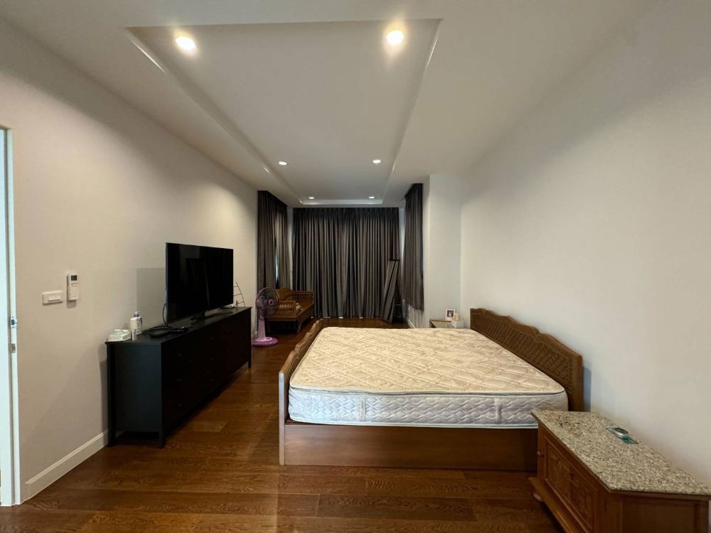 รูป ขายบ้านเดี่ยวหลังมุมติดสวน 2 ชั้น หมู่บ้านปริญญ์สาทรราชพฤกษ์ บ้านหันหน้าทิศใต้ ใกล้รถไฟฟ้า BTS และ MRT บางหว้า เจ้าของขายเอง - รูปที่ 12/15