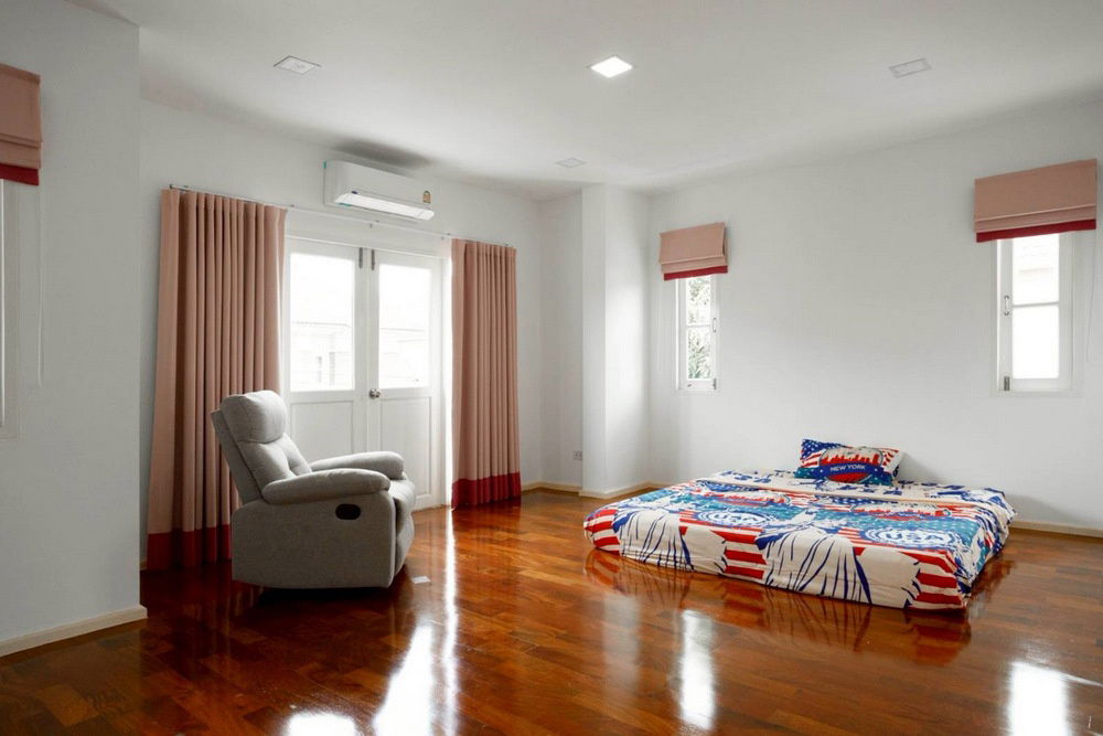 picture Call : 065-897-9794 Private Ramintra Village, Panya Intra Rd., Bang Chan, Khlong Sam Wa 74 square wah, 3 Beds, 3 Baths - 6/12