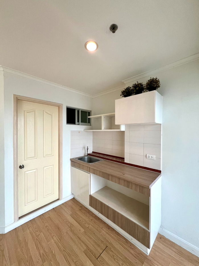 picture Bright, North-Facing Empty Unit! Cool and Quiet All Day | For Sale: Condo at Lumpini Ville Ladprao–Chokchai 4 — Just 180m from MRT! - 9/14