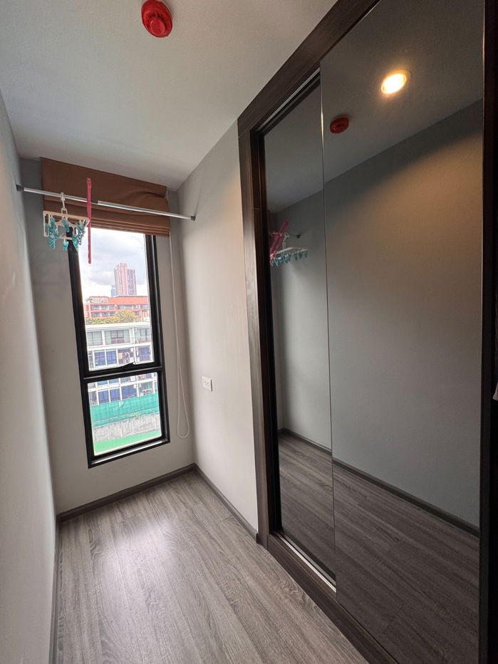 picture One-bedroom condo for Rent in Ideo Mobi Sukhumvit 40 Condominium, near Gateway Ekkamai Shopping center - 21/23