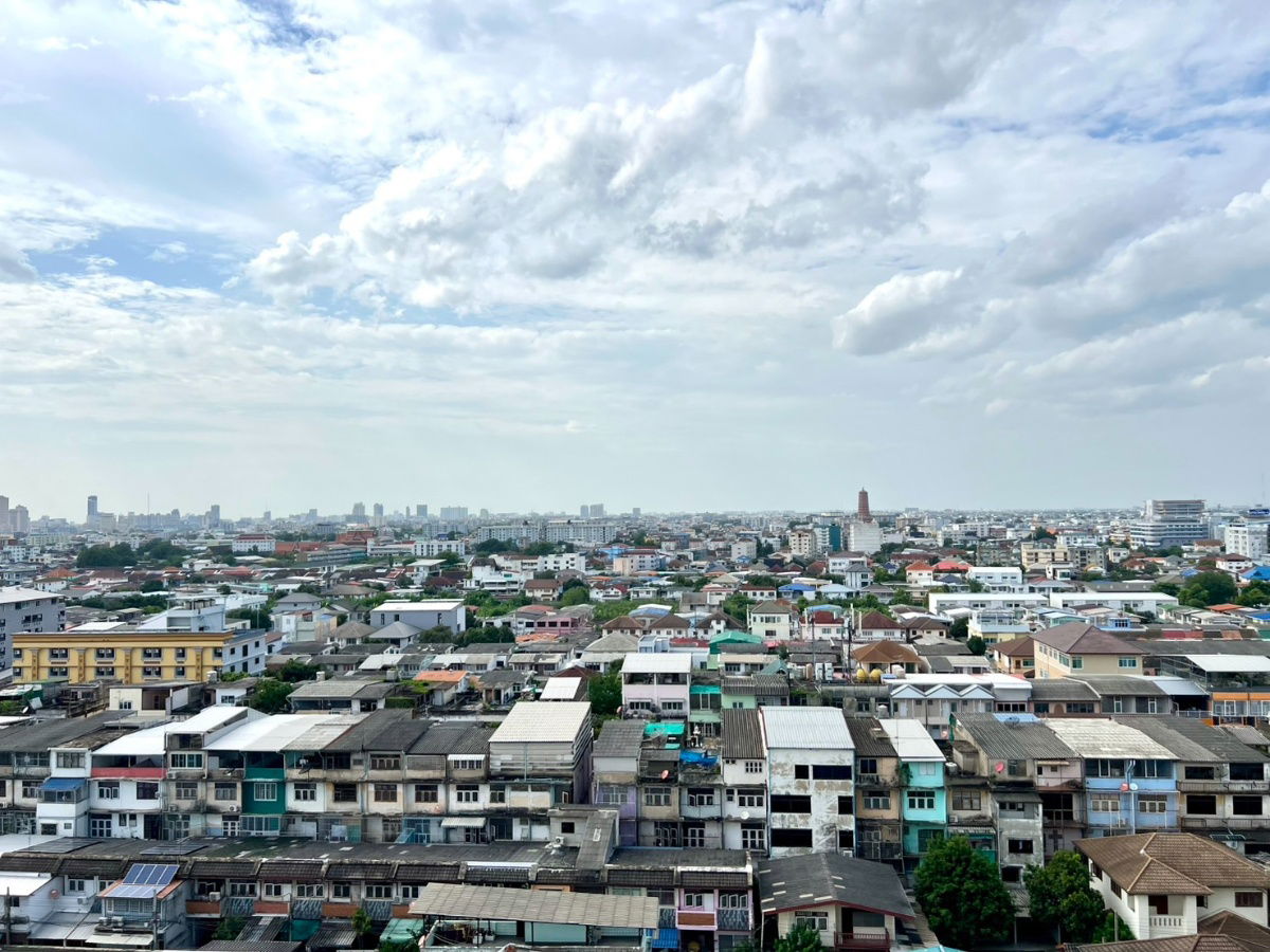 picture Bright, North-Facing Empty Unit! Cool and Quiet All Day | For Sale: Condo at Lumpini Ville Ladprao–Chokchai 4 — Just 180m from MRT! - 11/14