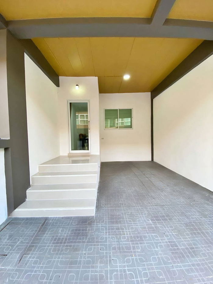 picture 3Storey Townhome near Sukhumvit in Soi Khaotalo 4beds 5baths - 2/19