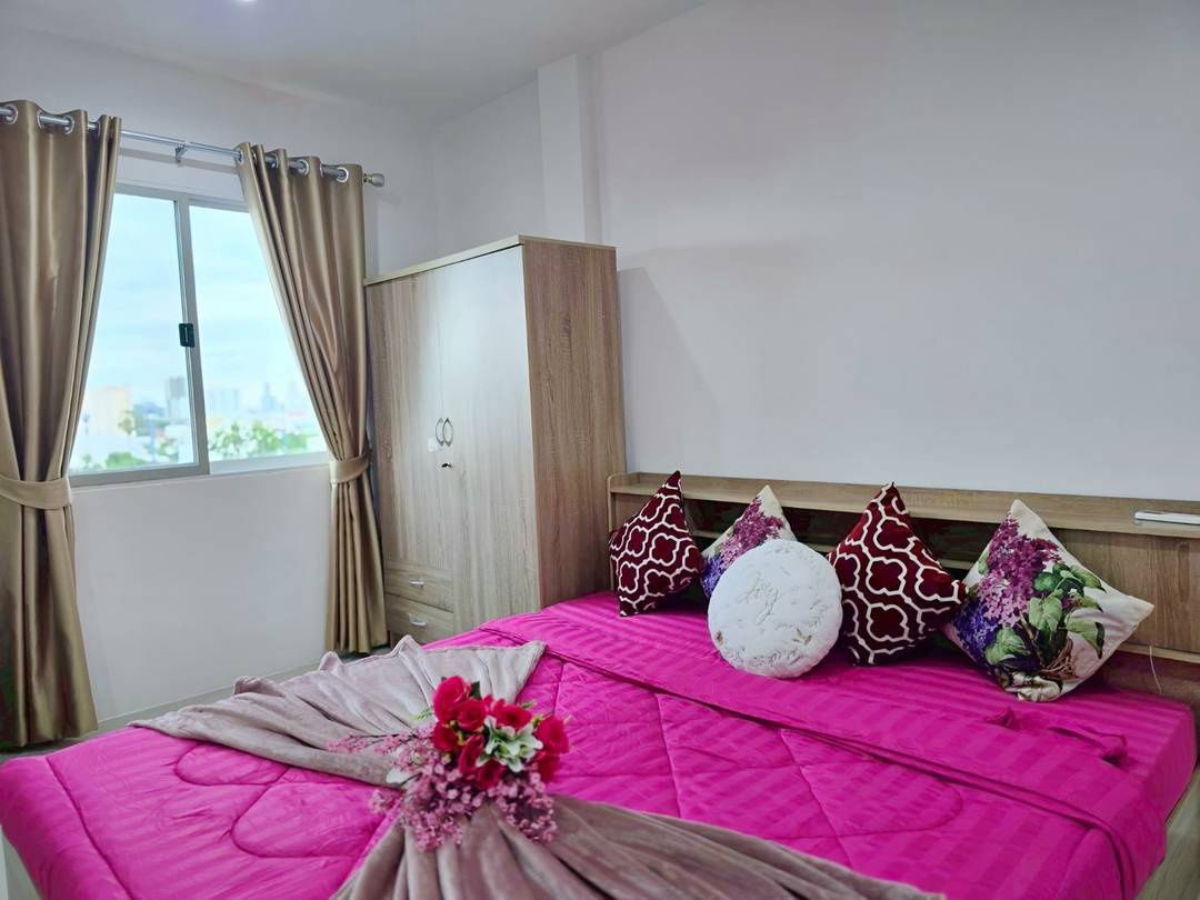 picture 3Storey Townhome near Sukhumvit in Soi Khaotalo 4beds 5baths - 9/19