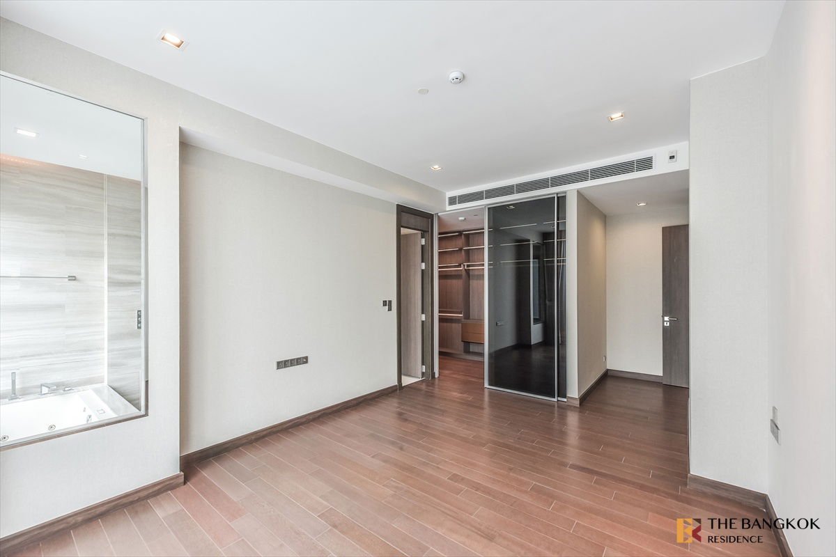 picture 🔥Super Hot Deal 🔥Q1 Sukhumvit, Ultra Luxury near BTS nana - 5/24