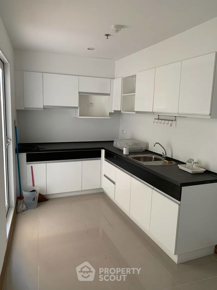 picture 3-BR Condo at Supalai River Resort Charoen Nakhon in Samre (ID 1537194) - 4/12