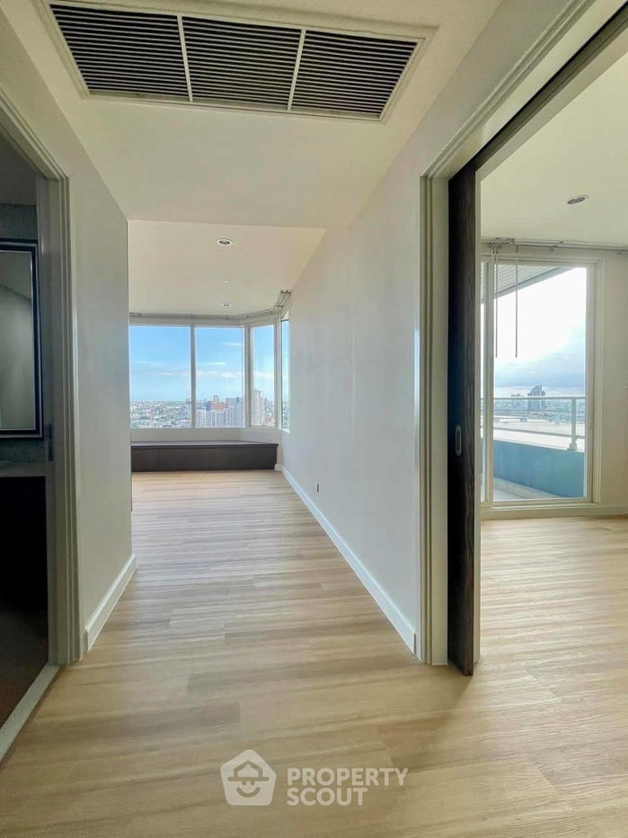 picture 4-BR Condo at Watermark Chaophraya near BTS Krung Thon Buri (ID 1837755) - 5/10