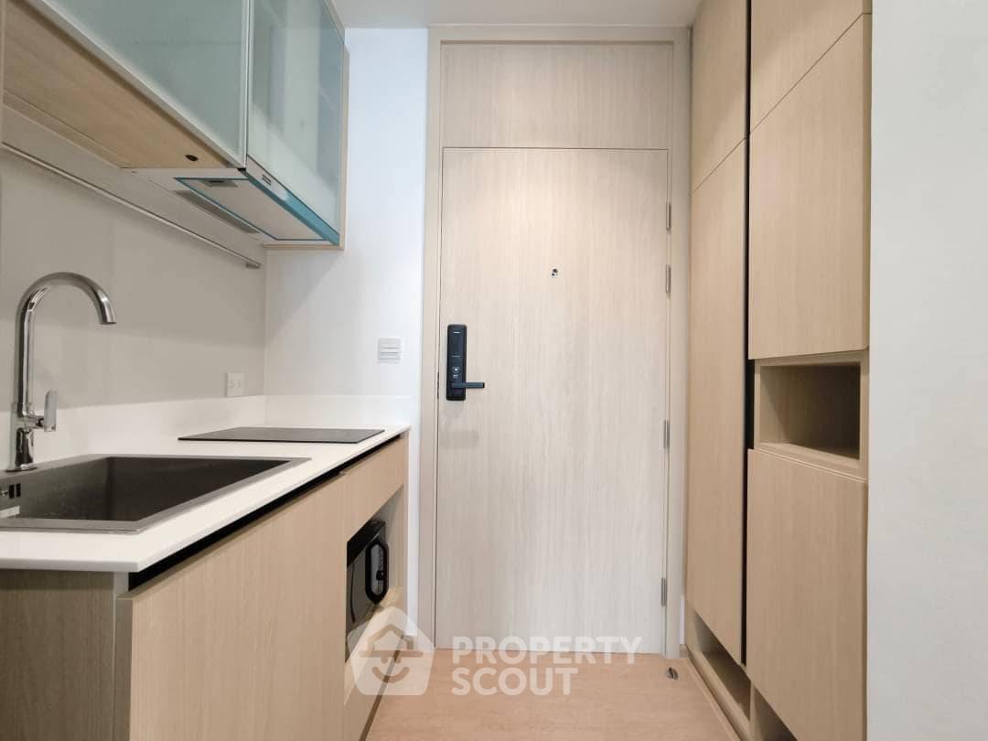 picture Studio Condo at Maru Ekkamai 2 near BTS Ekkamai (ID 1742697) - 8/9