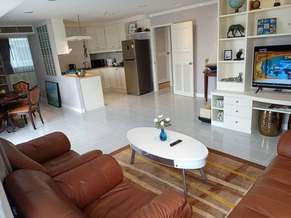 picture Condo for rent Supalai Place Sukhumvit 39 near BTS Phrom Phong 47,500 baht Property code: RS1558 - 3/29