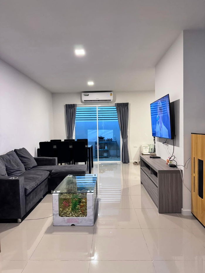 รูป 🏡✨ ให้เช่าทาวน์โฮม 2 ชั้น หมู่บ้าน The Verona Village พระราม9 - กรุงเทพกรีฑา - รูปที่ 3/20