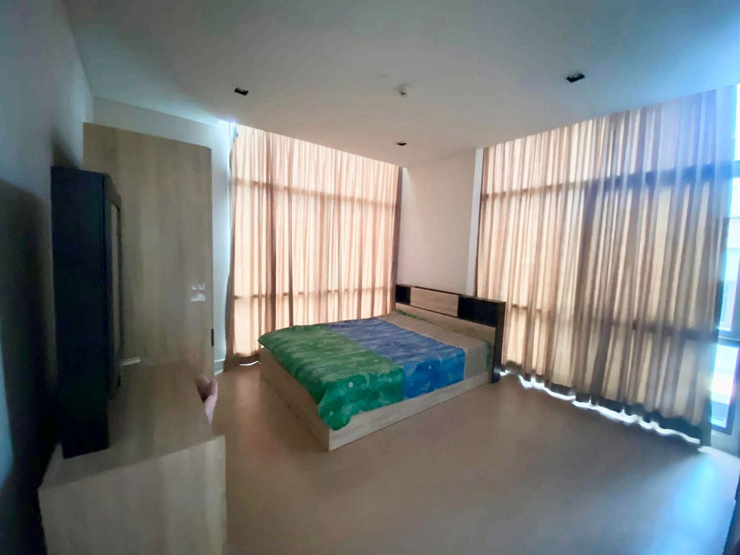 picture code : B152 The Room Charoenkrung 30 - 10/22