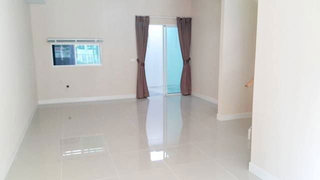 picture 2-storey townhouse for rent, The Color Bangna-Wongwaen, near Mega Bangna-Suvarnabhumi Airport - 3/9