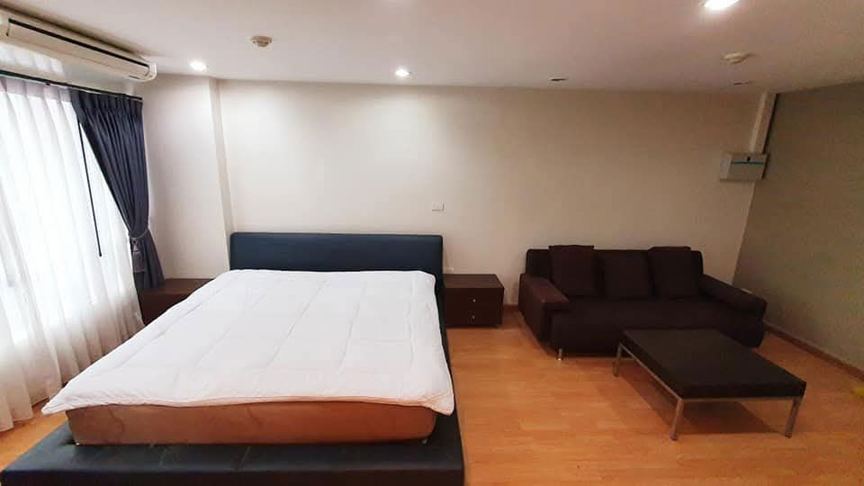 picture Condo for rent, The Pulse, Lat Phrao 44, size 33 sqm., rental price 7,000 baht. Interested, call 0894282491, Line ID: jeabmona - 5/15