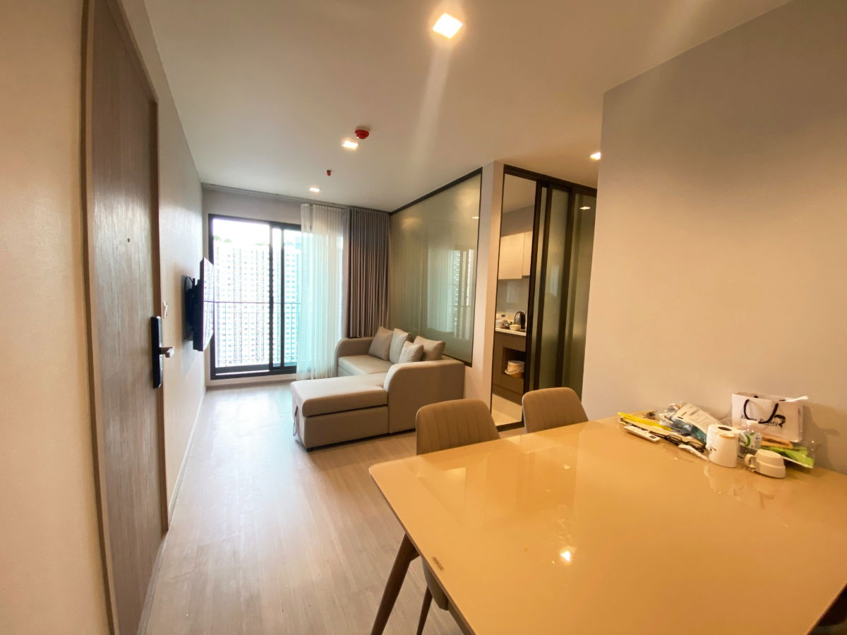 รูป Fully Furnish 2 bed rooms 2 bath rooms to rent in life sathorn sierra - รูปที่ 4/46
