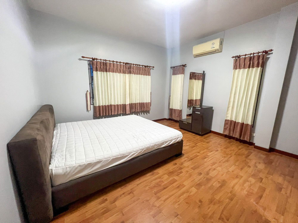 picture Large house for rent near Central Chiang Mai and San Sai - 32/76