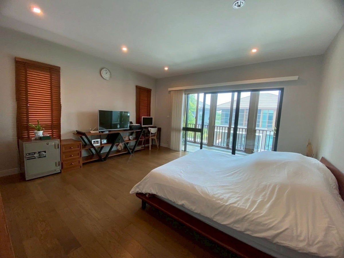 picture P0221 Modern Detached House for Sale – Burasiri Pattanakarn New Cut Road - 2/11