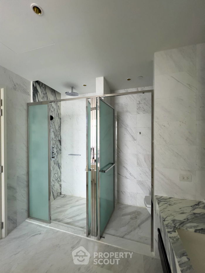 picture 2-BR Condo at Four Seasons Private Residences Bangkok near BTS Saphan Taksin (ID 2031769) - 11/13