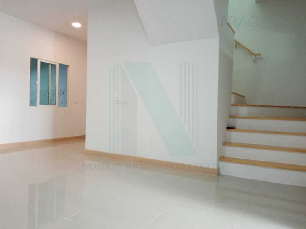 รูป 📌 ขายทาวน์เฮาส์ โครงการ กัสโต้ ทาวน์โฮม บางนา-สุวรรณภูมิ 2 ชั้น 3 ห้องนอน 2 ห้องน้ำ - รูปที่ 4/8