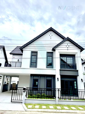 ขายบ้านเดี่ยว : 📌 ขายบ้านเดี่ยว โครงการ เซนโทร บางนา 2 ชั้น 4 ห้องนอน 5 ห้องน้ำ