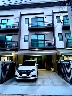 Townhouses for rent ม.เทคโนโลยีราชมงคลสุวรรณภูมิ : 📌 For Rent 3-story Townhouse BAAN KLANG MUANG RATCHAPHRUEK-RAMA 5 3 bedroom 3 bathroom