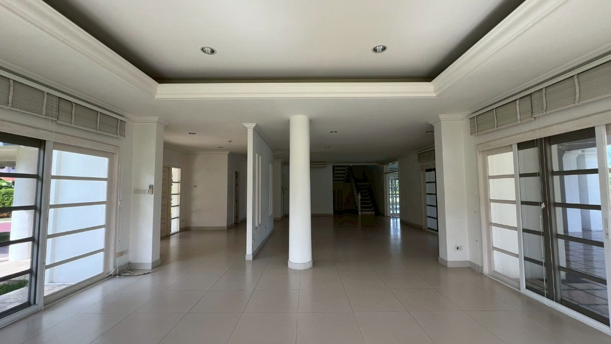 รูป เช่าบ้านบางนาติดเลค พร้อมสระว่ายน้ำ - รูปที่ 15/15