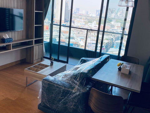 🎉 ให้เช่าคอนโด เดอะ ลุมพินี 24 อาคาร 1 ชั้น 20 2 ห้องนอน ขนาด 55.00 ตรม ใกล้ รพ.เทพธารินทร์