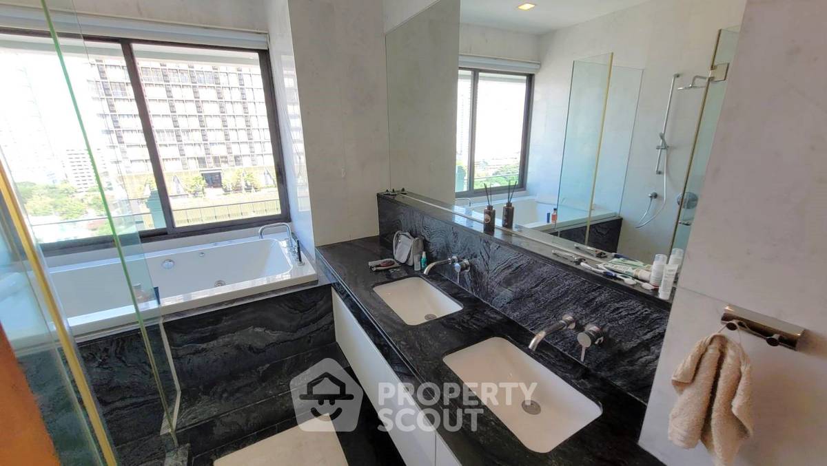 picture 3-BR Condo at Le Raffine Jambunuda Sukhumvit 31 near BTS Phrom Phong (ID 2278183) - 30/35