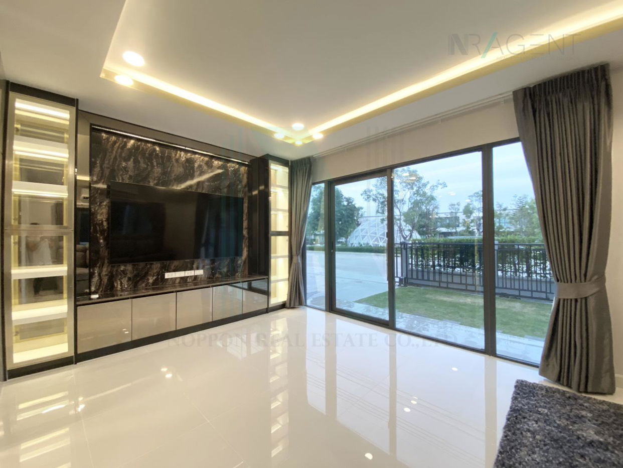 picture 📌 For Sell House CENTRO BANGNA 2-story 4 bedroom 5 bathroom - 2/8