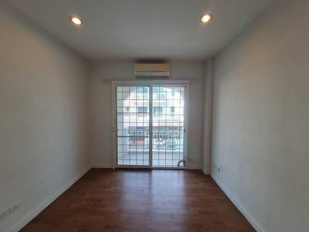 picture 📌 For Sell Town house THE METRO SATHORN - KANLAPAPHRUEK 3-story 3 bedroom 3 bathroom - 5/8