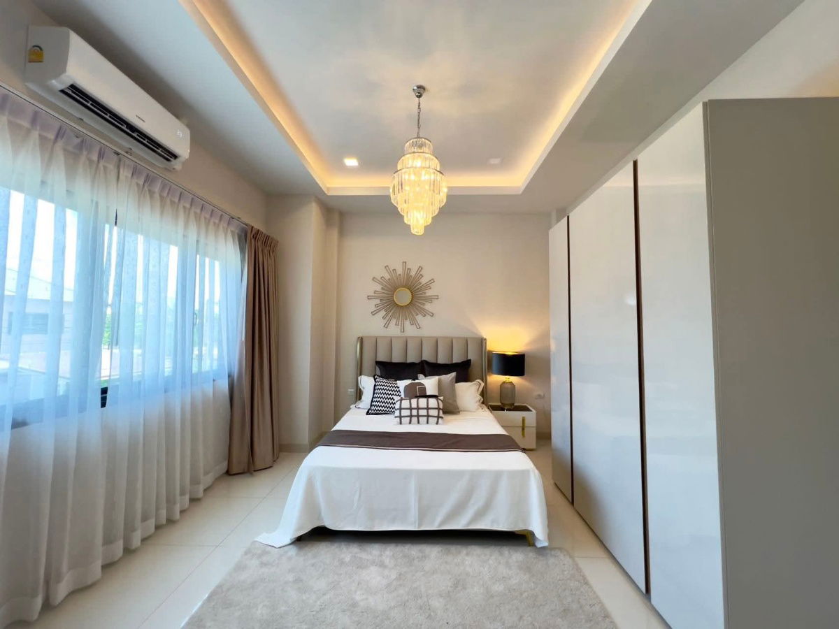 picture New Modern Style House in Huay Yai near Sukhumvit and Huay Yai Market - 16/19