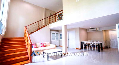 เช่าทาวน์โฮม BTS ทองหล่อ : 🔼🔽 AccomA 📩 Pet friendly 3 BR Townhouse @Hideaway Living Place (AA27653)
