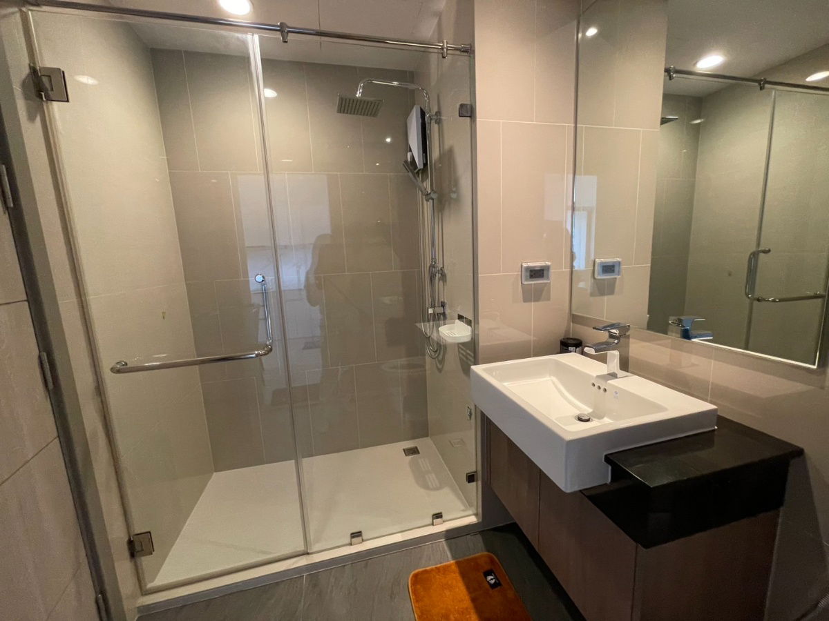 รูป For Rent – Symphony Condo Sriracha 2 Beds (S03-2107) High Floor | Private Sunset View | Large Balcony - รูปที่ 27/29