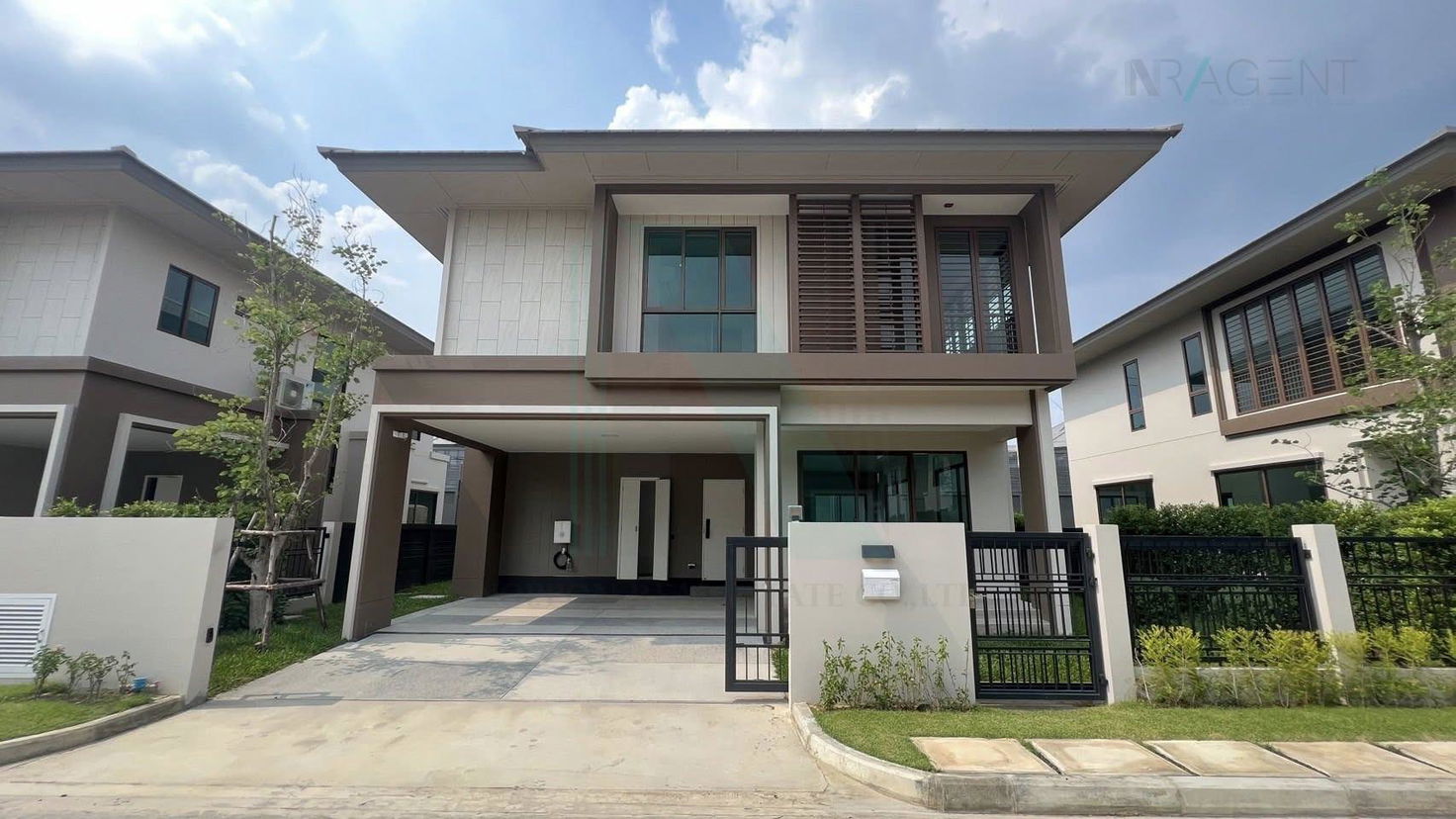 รูป 📌 ให้เช่าบ้านเดี่ยว 2 ชั้น บุราสิริ กรุงเทพกรีฑา 4 ห้องนอน 5 ห้องน้ำ - รูปที่ 1/8