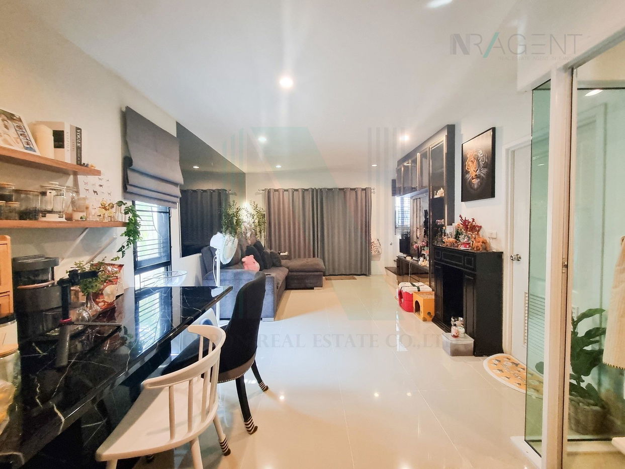picture 📌 For Sell Town house PATIO SRINAKARIN-RAMA 9 3-story 3 bedroom 3 bathroom - 3/8