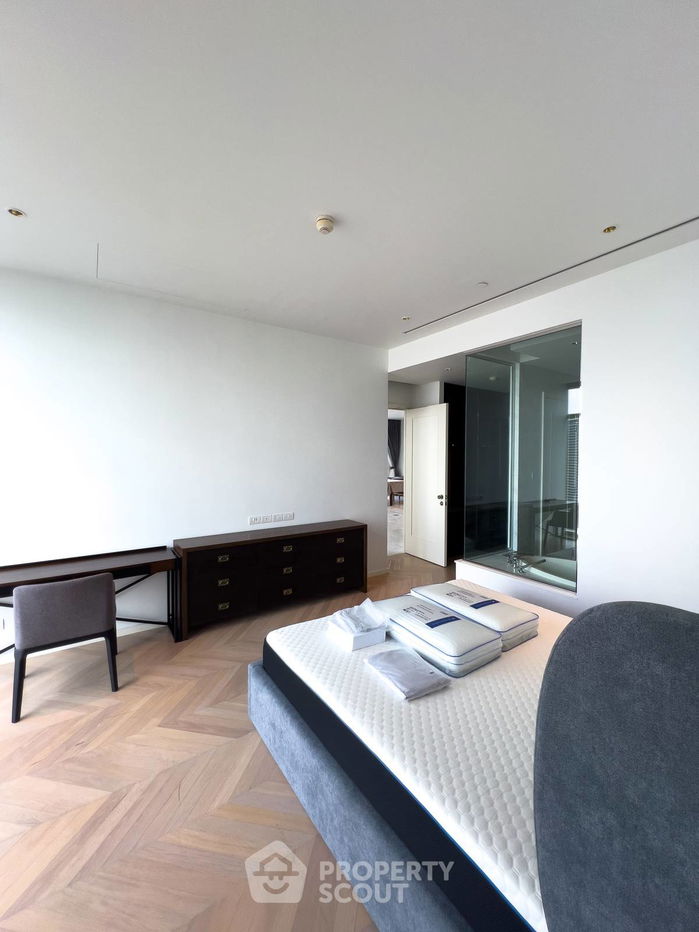 picture 2-BR Condo at Four Seasons Private Residences Bangkok near BTS Saphan Taksin (ID 2031769) - 9/13