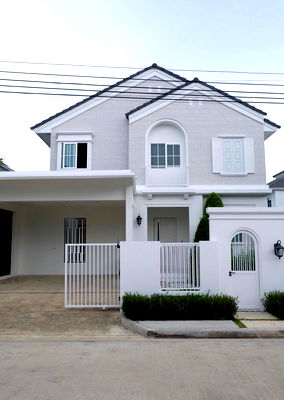 บ้านเดี่ยวให้เช่า : เช่าบ้านเดี่ยว 2 ชั้น ม. ชัยพฤกษ์ บางนา กม.15 สวย หรูหรา เฟอร์นิเจอร์ครบ สนใจแอตไลน์ครับ@841qqlnr