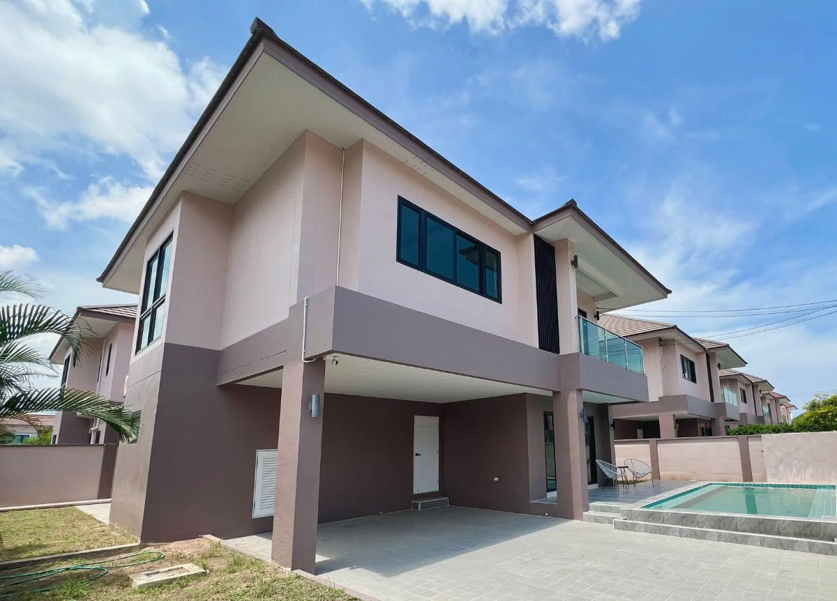 picture New Modern Style House in Huay Yai near Sukhumvit and Huay Yai Market - 1/19