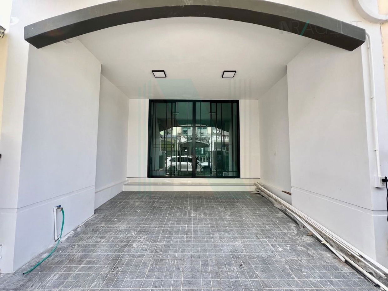 รูป 📌 ขายทาวน์โฮม โครงการ บ้านศุภารมย์ 3 ชั้น 3 ห้องนอน 3 ห้องน้ำ - รูปที่ 2/8