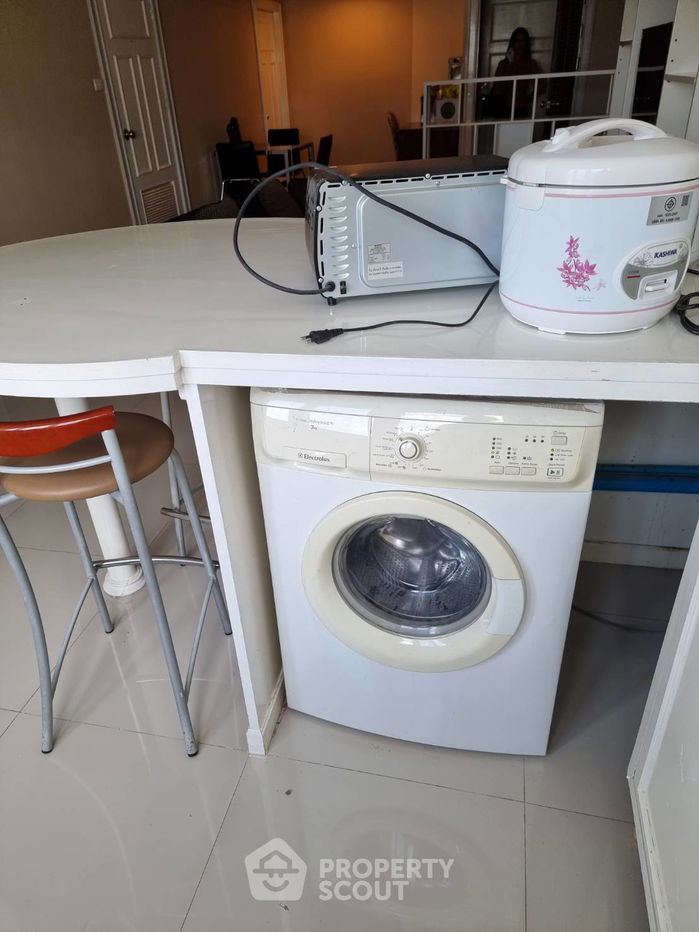 picture 2-BR Condo at Srivara Mansion Condominium 1 near MRT Thailand Cultural Centre (ID 2278078) - 7/12