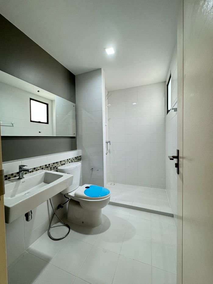 picture ✨ Stylish Townhome by Land & Houses | 3 Beds, 3 Baths, Great Location! ✨ - 15/21