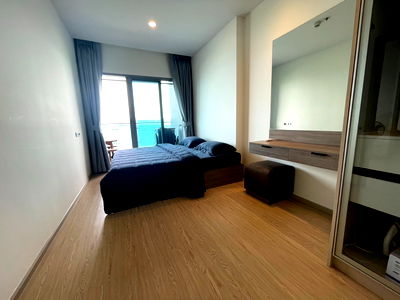 คอนโดให้เช่า : For Rent – Symphony Condo Sriracha 2 Beds (S03-2107) High Floor | Private Sunset View | Large Balcony