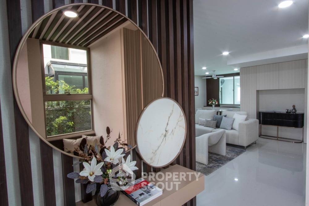 รูป บ้าน 3-ห้องนอน ที่ เนอวานา บียอนด์ พระราม 9-กรุงเทพกรีฑา ใน สะพานสูง (ID 1145620) - รูปที่ 2/11