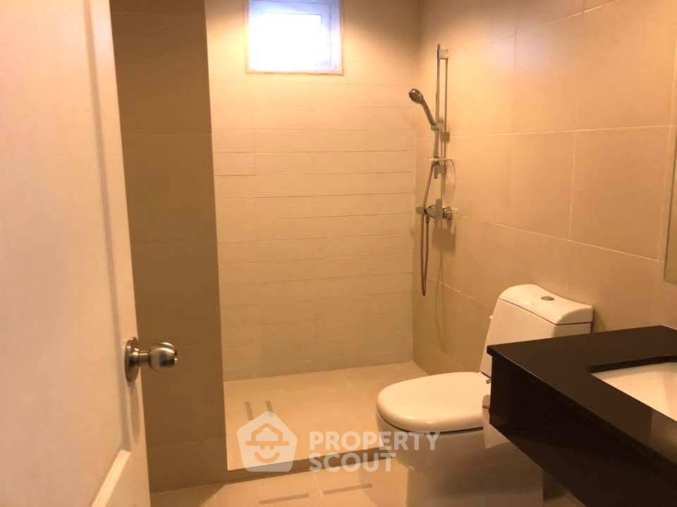 picture 2-BR Condo at Belle Grand Rama 9 near MRT Phra Ram 9 (ID 2237937) - 6/6