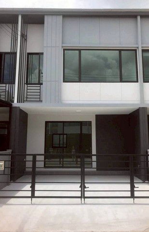 picture Town Home For Rent Pleno Rama 9-Krungthep Kreetha 2 Bangkok - 1/8